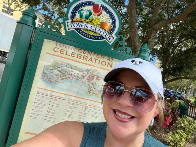 lauren hersey at epcot wearing Disney hat and sunglasses