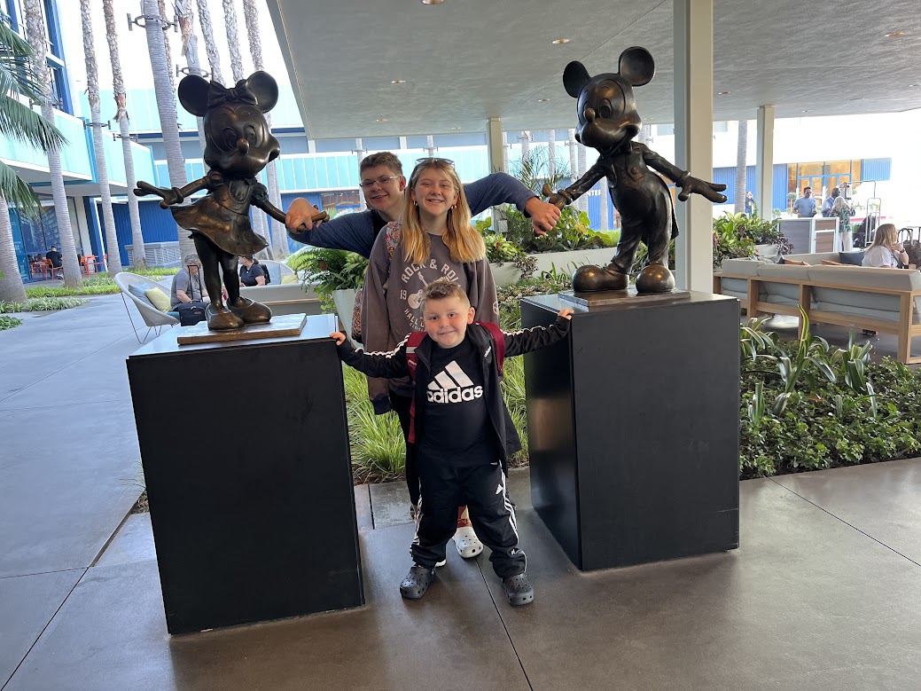Kids at Disneyland Hotel